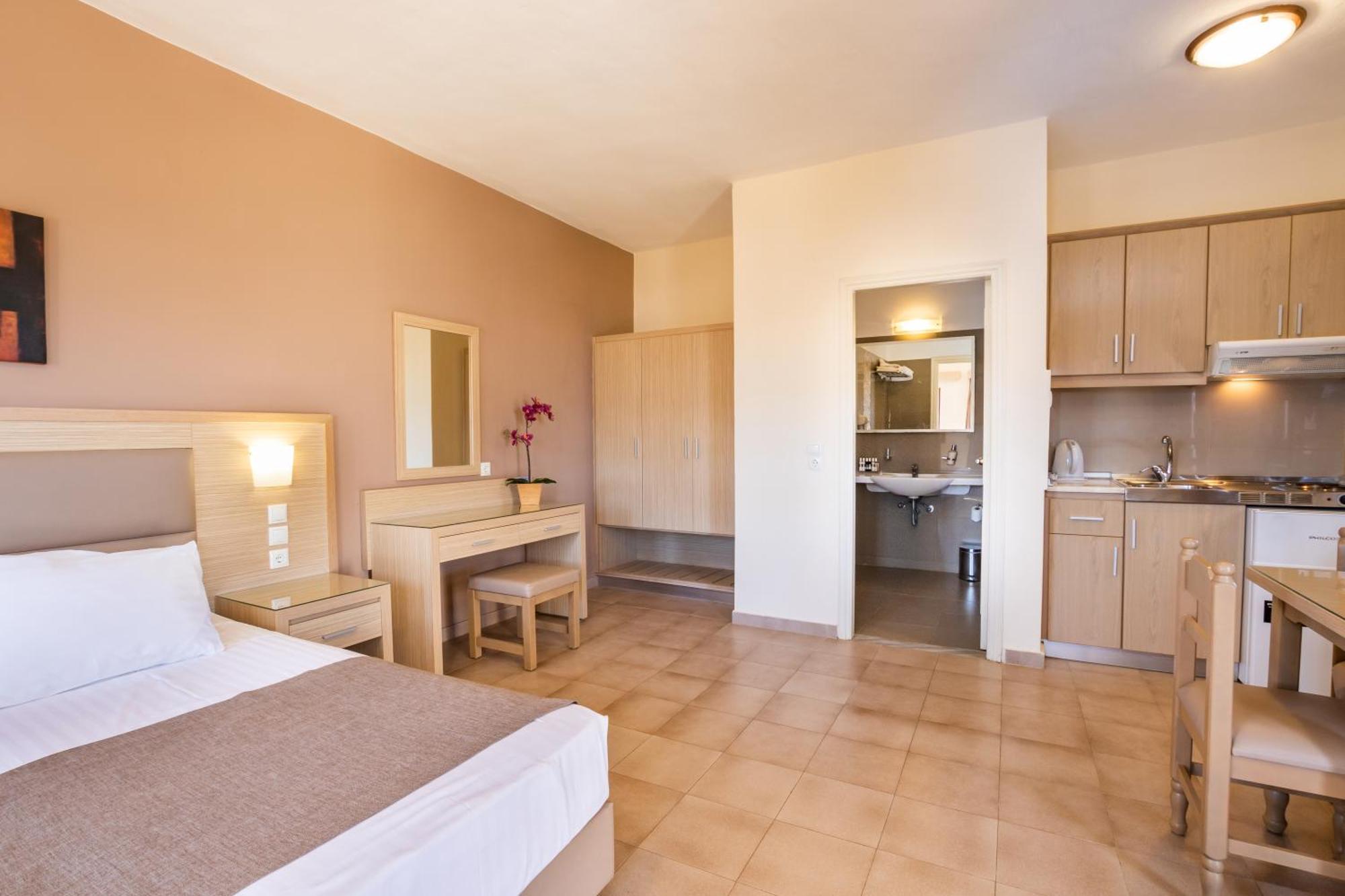 Aphrodite Luxury Studios & Apartments Karpathos Luaran gambar